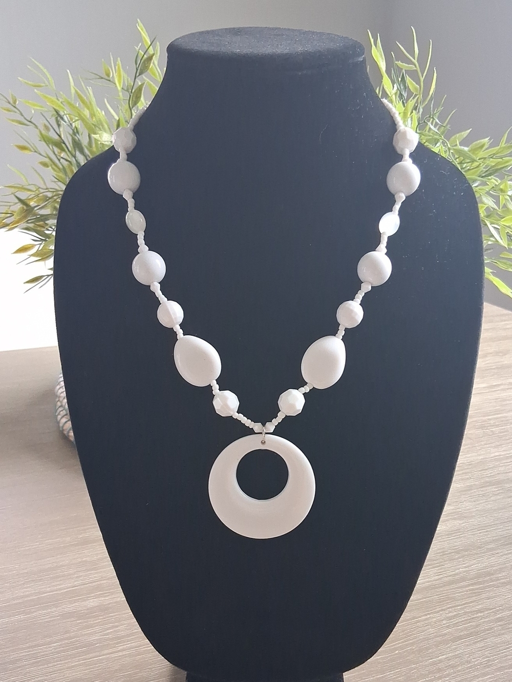 Vintage White Statement Beaded Pendant Necklace Silver Tone Chain